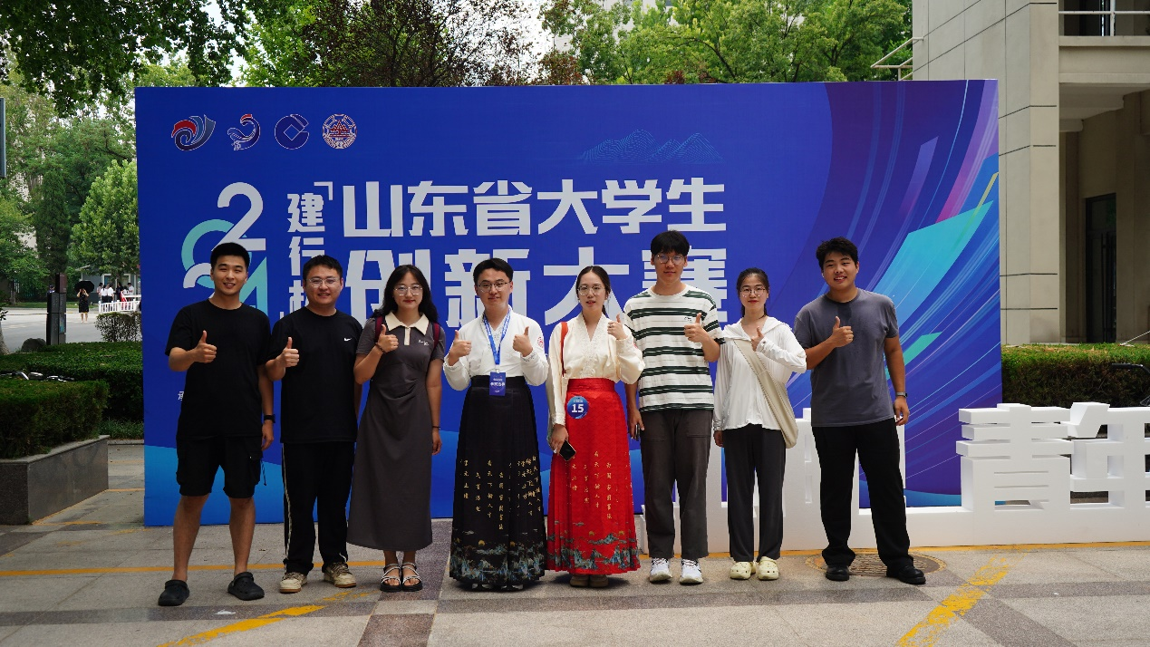 1722313788036082035.png 1.png